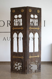 A pair of French Gothic Revival wooden doors, first half of the 20th C.