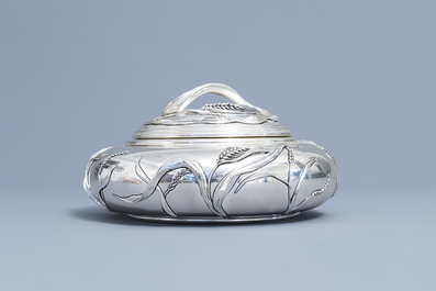 Marcello Giorgio (20th C.): An Italian silver plated box and cover with floral relief design