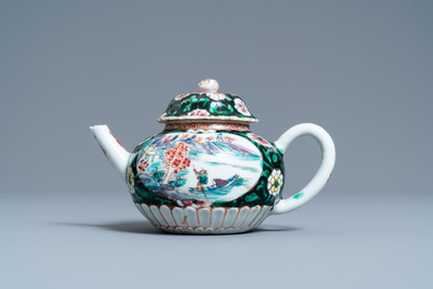 A Chinese famille noire teapot on stand, Yongzheng