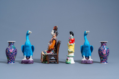 A varied collection of Chinese famille rose and turquoise glazed porcelain, 20th C.