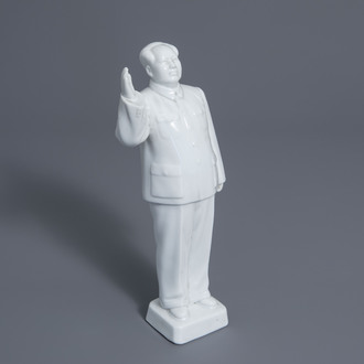 A tall Chinese Cultural Revolution figure of Mao Zedong waving, 20th C.