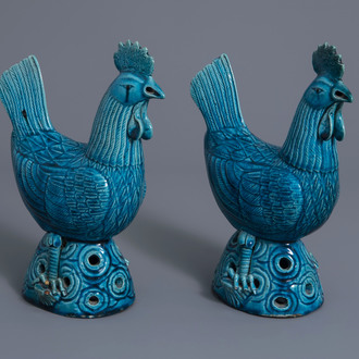 A pair of Chinese turquoise glazed models of roosters, 19th C.