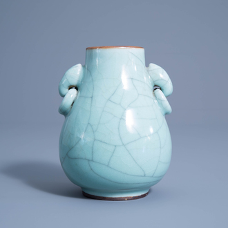A Chinese crackle glazed celadon hu vase, 19th/20th C.