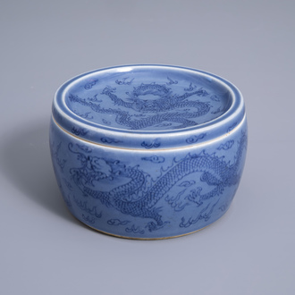 A Chinese light blue ground box and cover with dragons, 19th/20th C.