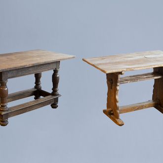 Twee houten tafels met afneembaar bovenblad, diverse herkomst, 18de eeuw en later