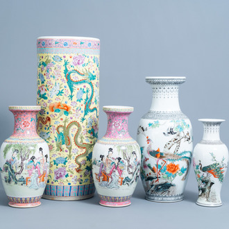 Four various Chinese famille rose vases and a 'dragons' umbrella stand, 20th C.