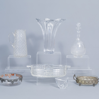 Une collection intéressante et variée d'objets en verre et cristal, e.a. Val Saint Lambert et Art Vannes, vers 1800 et après