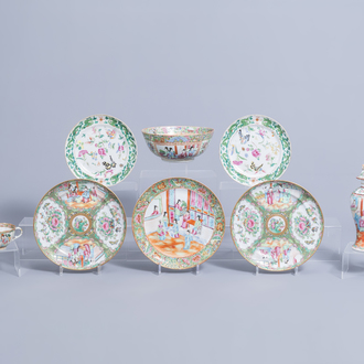 Een gevarieerde collectie Chinees Kanton famille rose porselein, 19de/20ste eeuw