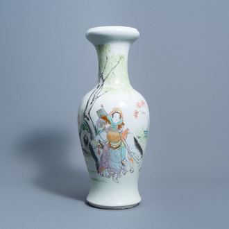 A Chinese qianjiang cai 'Hua Mulan' baluster vase, 19th/20th C.