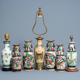 A varied collection of Chinese Nanking crackle glazed famille rose and verte porcelain, 19th/20th C.