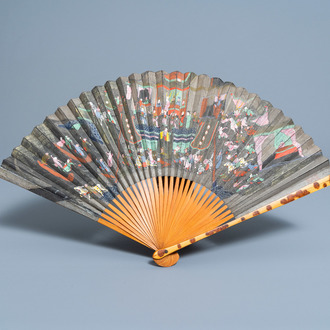 A Chinese bamboo and painted paper fan with a warrior scene, 19th/20th C.
