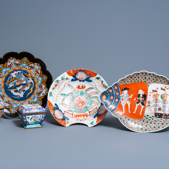 A varied collection of Chinese and Japanese porcelain, Canton enamel and cloisonné wares, 19th/20th C.