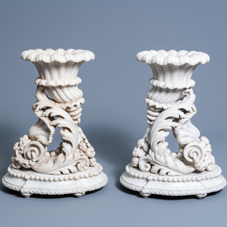 A pair of impressive Italian white marble 'Horns of plenty' or cornucopiae on foot, 19th C.