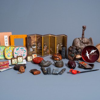 A very varied collection of Chinese and Japanese objects, including wood, textiles, lacquer, enamel and cloisonné, 20th C.
