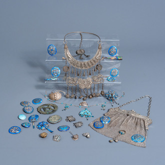An extensive and varied collection of Chinese jewellery, mostly in silver and partly enamelled, 19th/20th C.