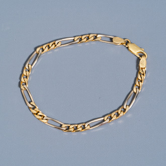 An 18 carat yellow and white gold bracelet, 20th C.