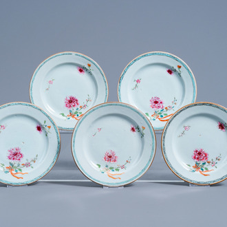 Five Chinese famille rose saucer plates with floral design, Qianlong