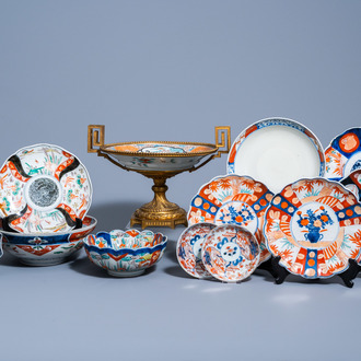 A varied collection of Japanese Imari and Kutani plates and bowls, Edo/Meiji, 18th/20th C.