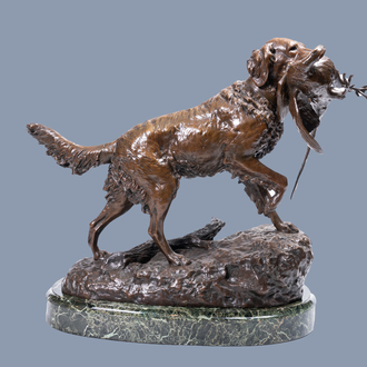 Emile Désiré Lienard (1842-?): Hunting dog with pheasant, brown patinated bronze on a vert de mer marble base
