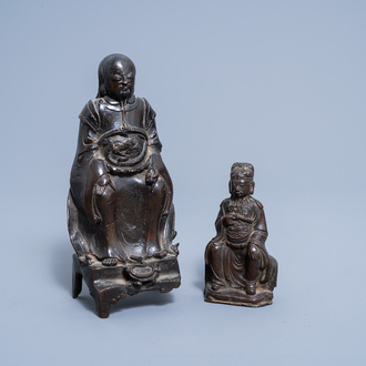 Two Chinese bronze figures of seated dignitaries, Qing