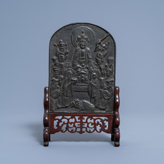 A Chinese bronze table screen on wood stand, 19th/20th C.
