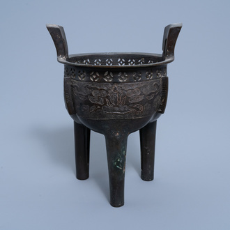 A Chinese bronze tripod censer, Ming/Qing