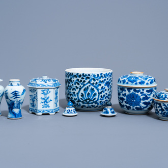 A varied collection of Chinese blue and white porcelain with floral design, landscapes and antiquities, Kangxi