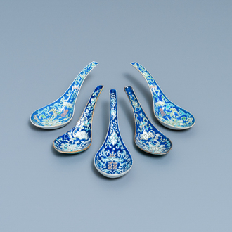 Five Chinese blue-ground spoons, a.o. a pair Tongzhi mark and of the period